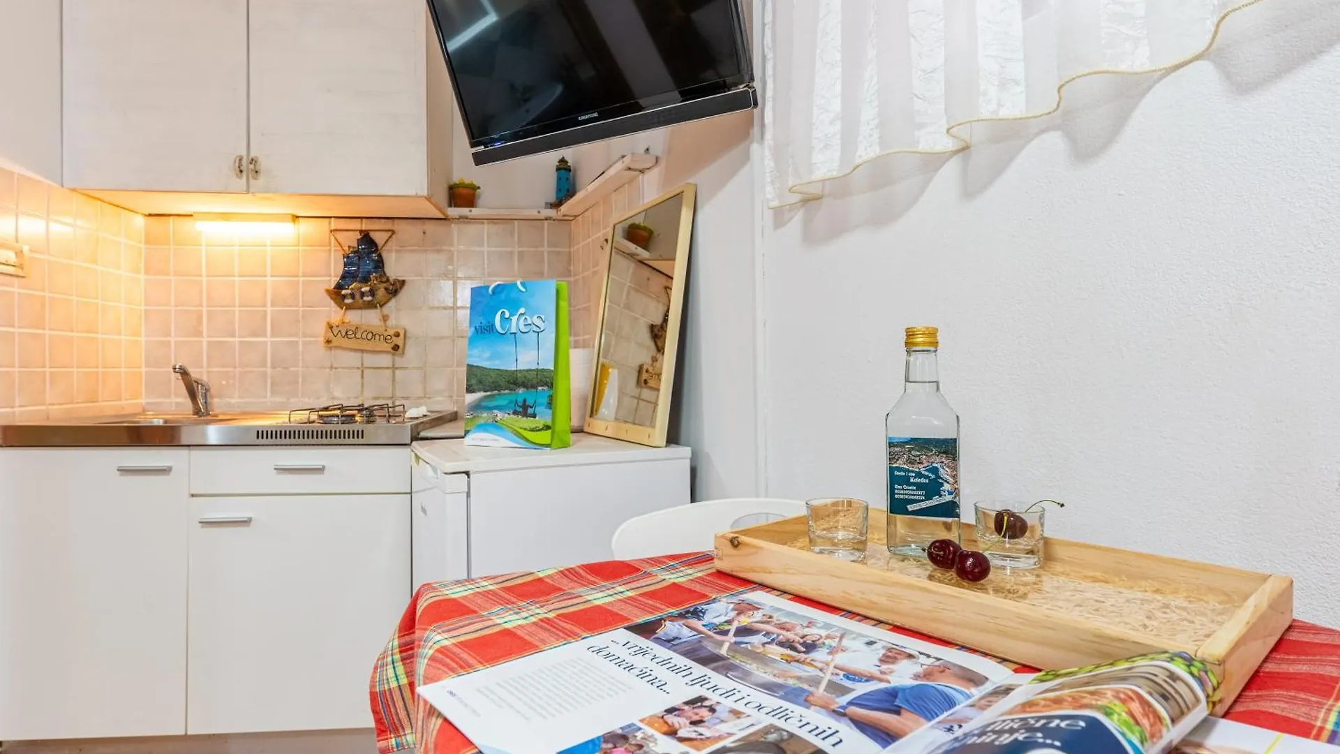 Studio Apartman Estera Cres Apartment